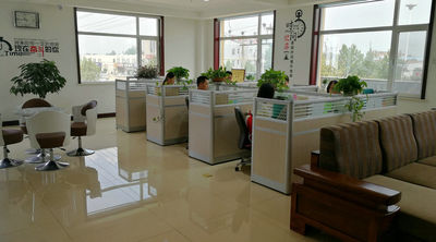 الصين Cangzhou Huachen Roll Forming Machinery Co., Ltd.