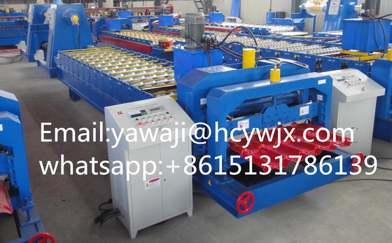 الهيدروليكية الزجاجية الفولاذ البلاط لفة تشكيل آلة مع CR12 مادة القطع و 0.3-0.6mm سمك المواد
