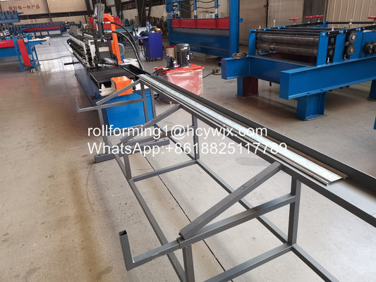 آلة تشكيل طلاء الباب سريعة السرعة مع مواد شفرة القطع Cr12