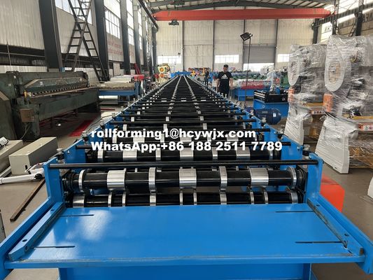 T153-40L-840 آلة تشكيل الطابق المعدني عالية السرعة