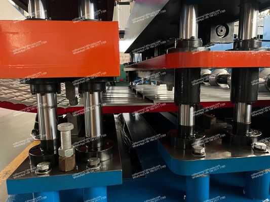 آلة تشكيل للوحة قوسية من نوع "ثنائي في واحد" لسوق عُمان