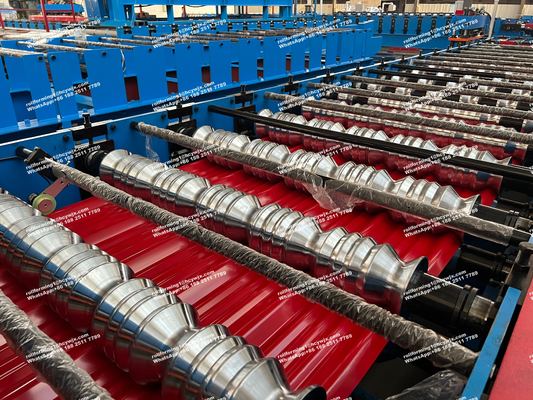 آلة تشكيل ألواح الأسطح المعدنية