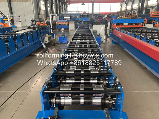 Cr12 0.7mm الذاتي قفل 400mm لفة تشكيل ورقة تسقيف آلة