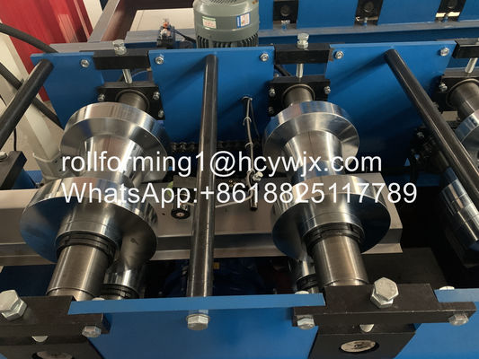 السقف المعدني المجلفن 1.5 مم سمك ريدج كاب لفة سابقة