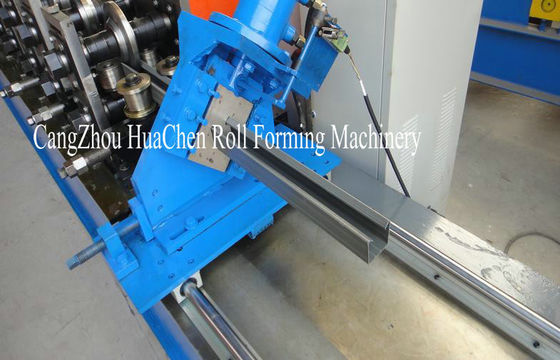 Run Cutting C Purlin Metal Stud And Track Roll Forming Machine For Steel Frame